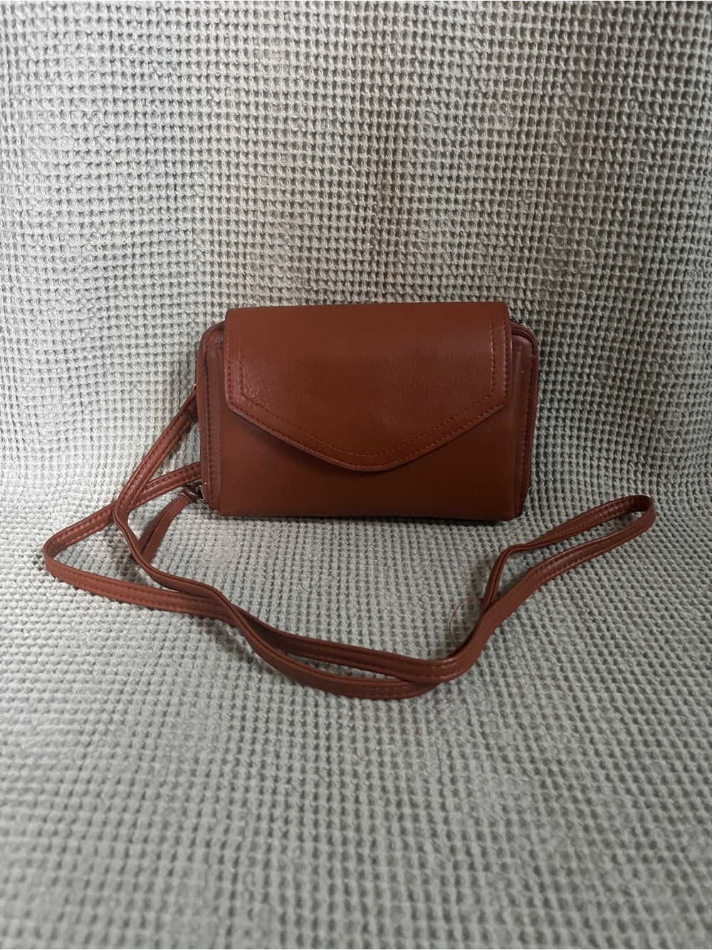 Women's Tan Crossbody Envelope Leather Bag